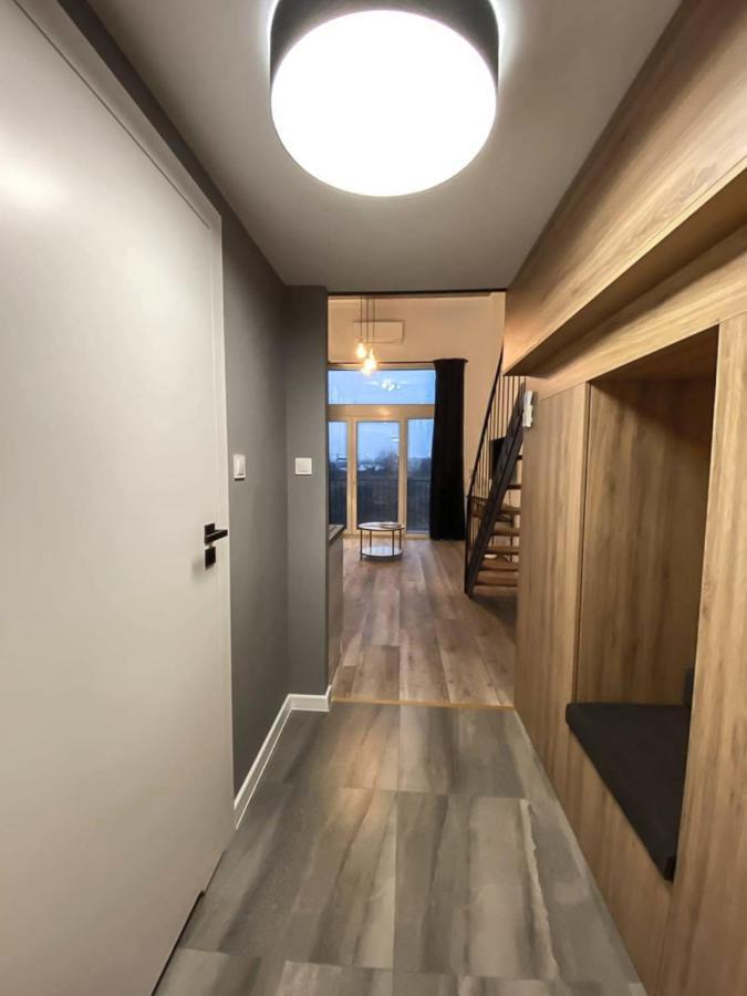 Airport Apartment 브로츠와프 외부 사진